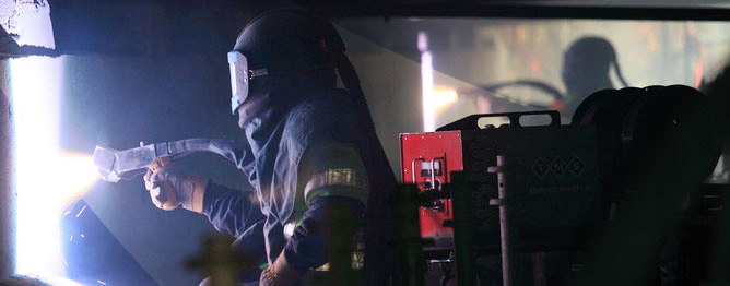 Galvanic cathodic protection using thermally sprayed aluminium arc spray coatings [metallising]